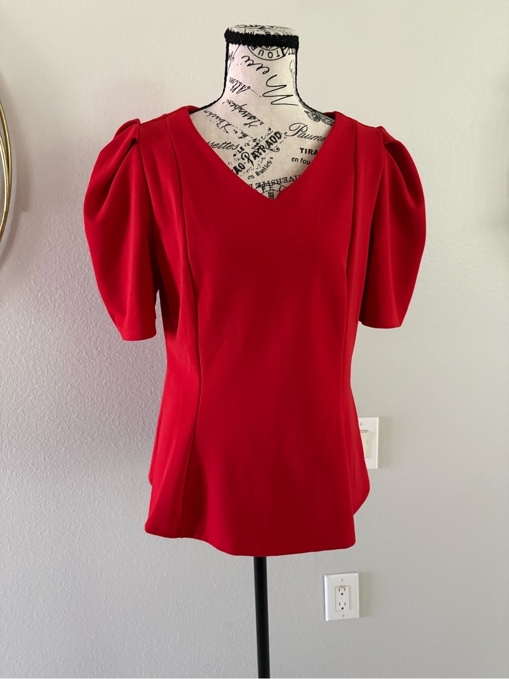 Liz Claiborne Red V-Neck Puff Sleeve Blouse